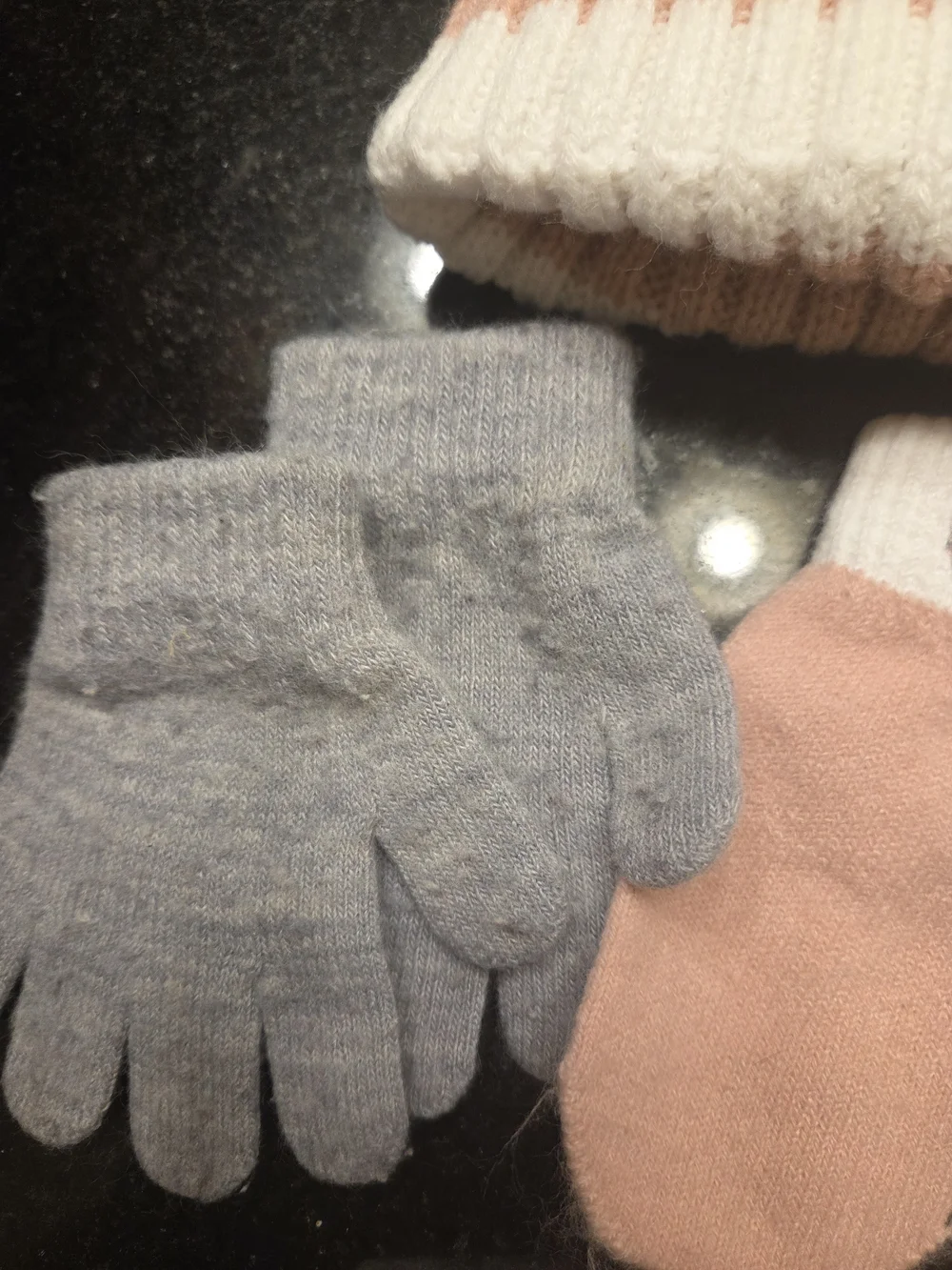 Minnie Mouse Peach & Cream Pom Pom Beanie with Matching Mittens - Kids